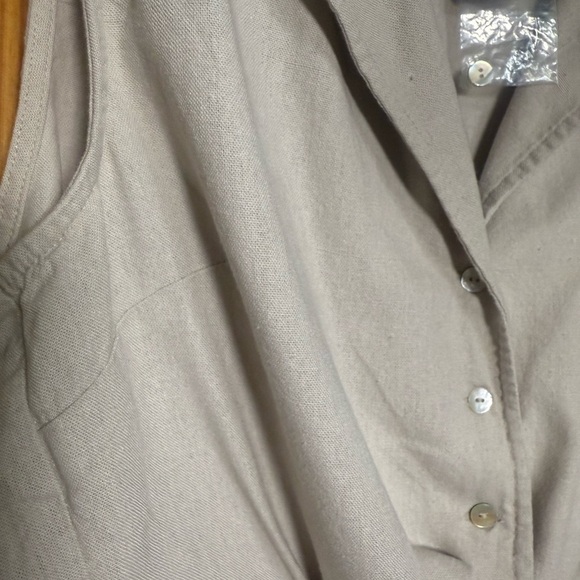 NWT Adorable forever 21  sleeveless collared
Button down summer beige linen crop - Picture 6 of 6
